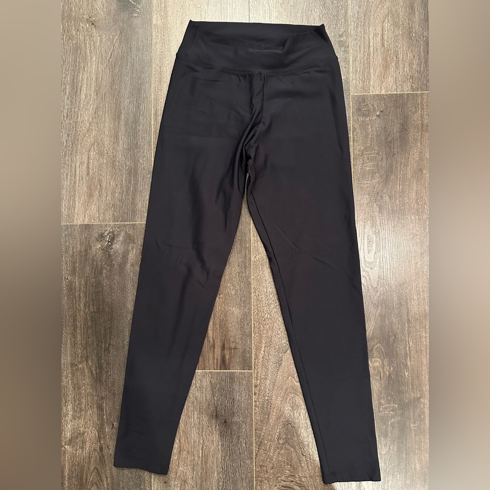 Liquido Black Leggings